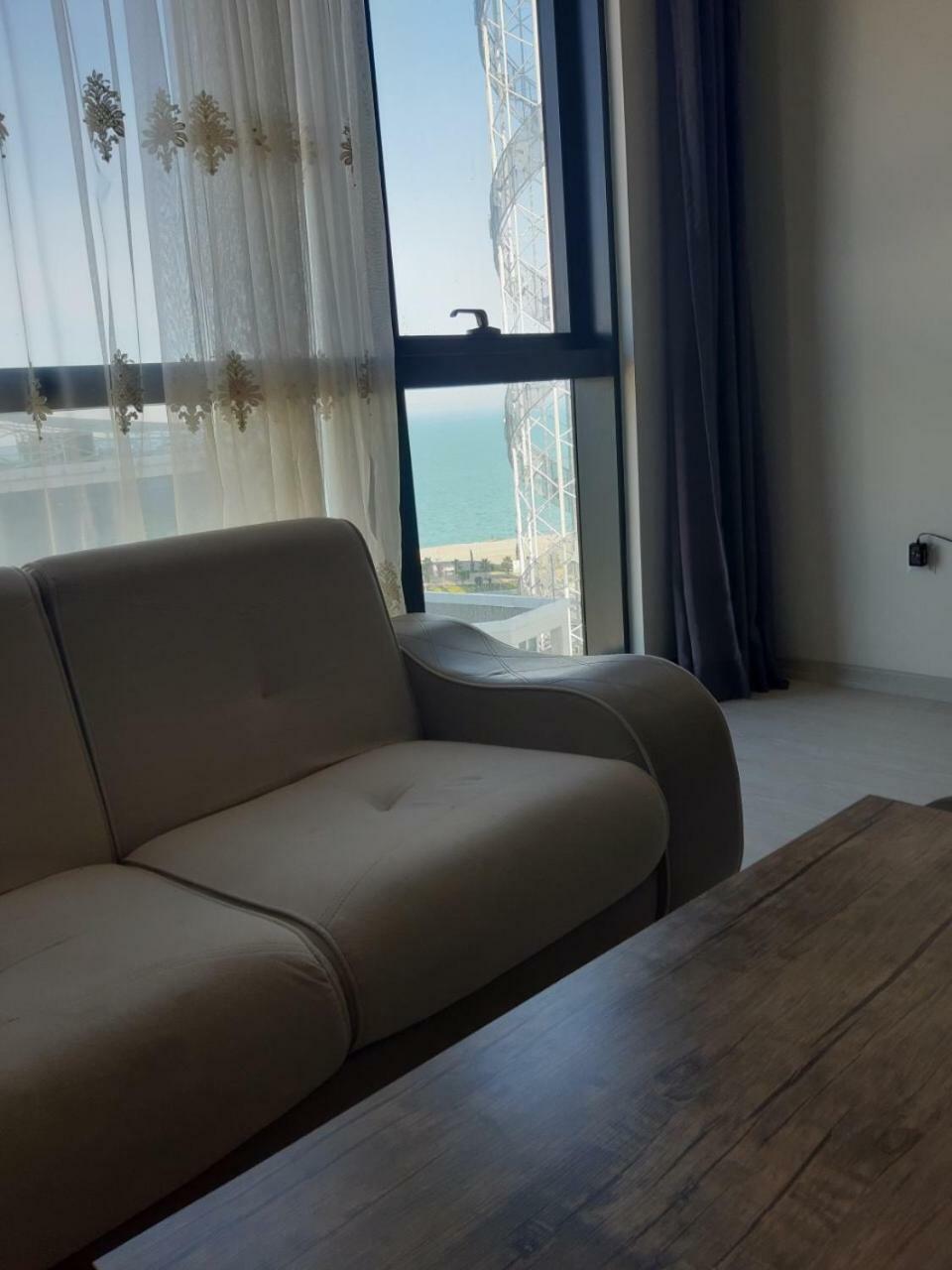 Angel Apartment In Porta Batumi Ngoại thất bức ảnh
